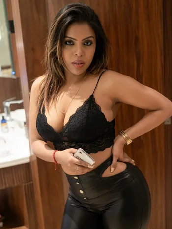 housewife call girls Chandigarh